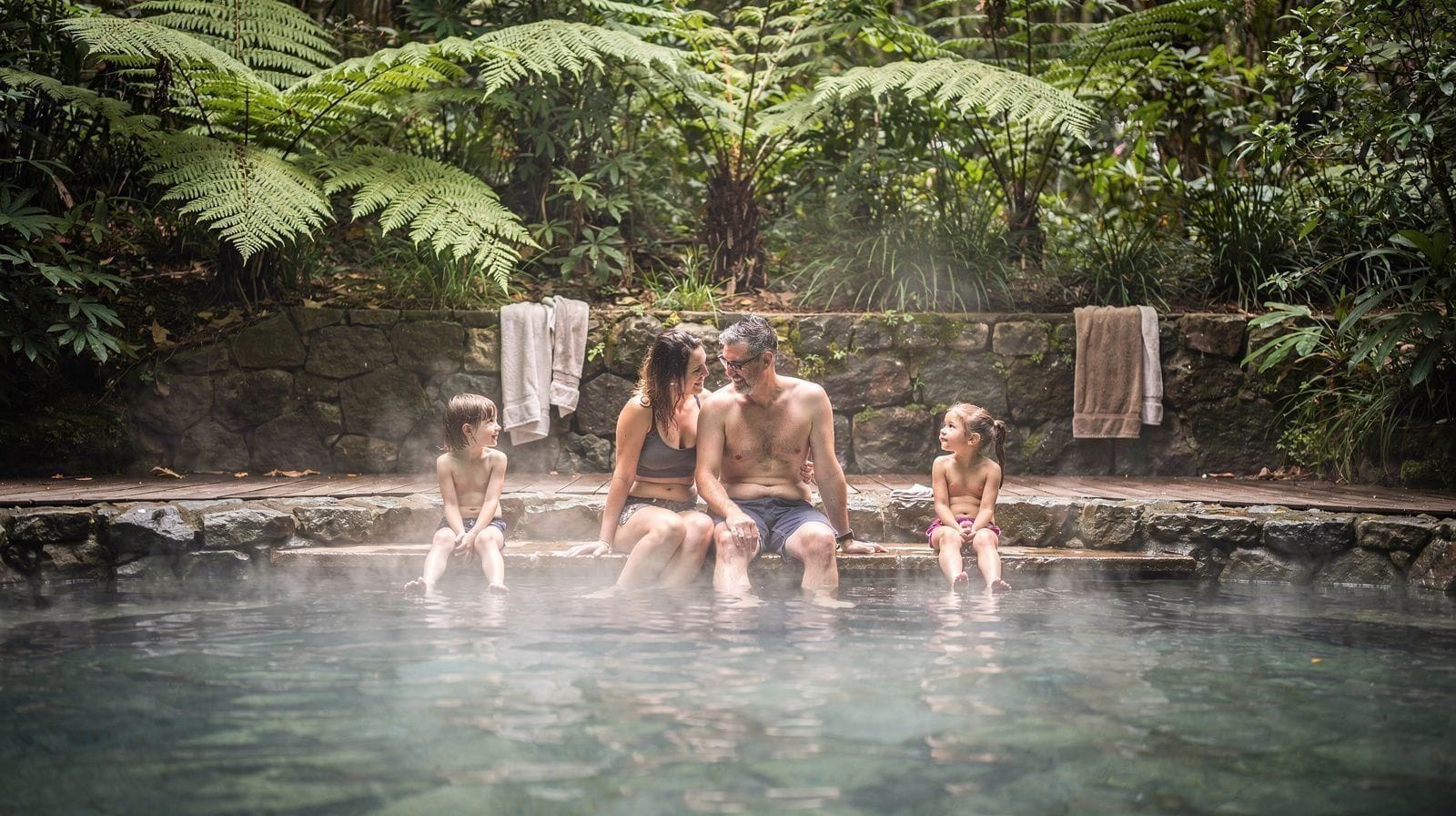 As Melhores Piscinas Termais para Famílias em São Miguel