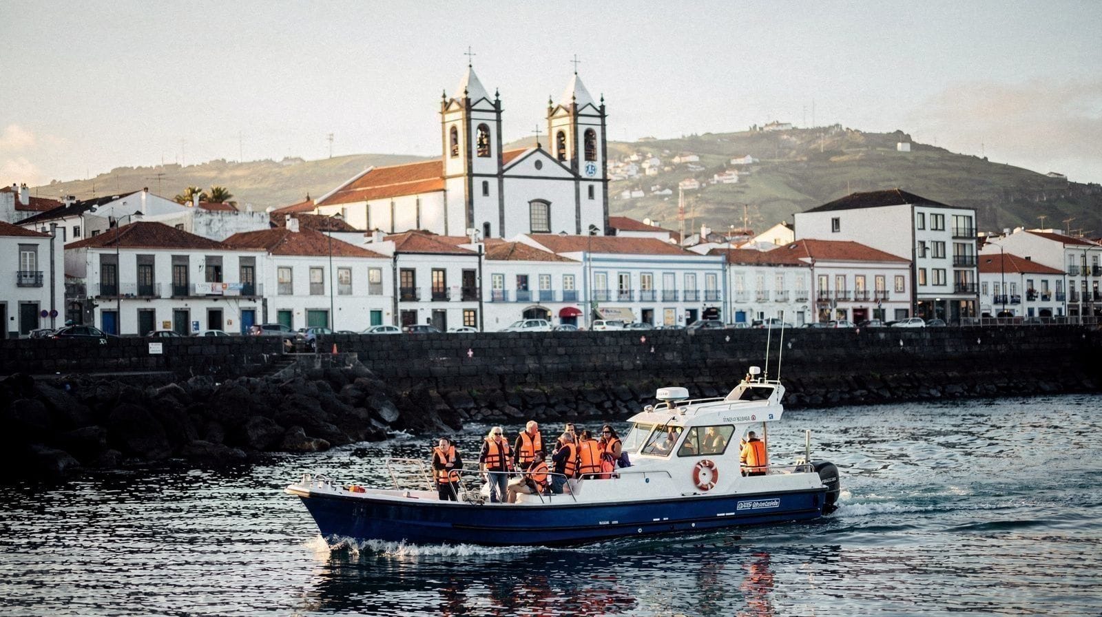 Portas do Mar: o Ponto de Partida dos Passeios de Barco em Ponta Delgada