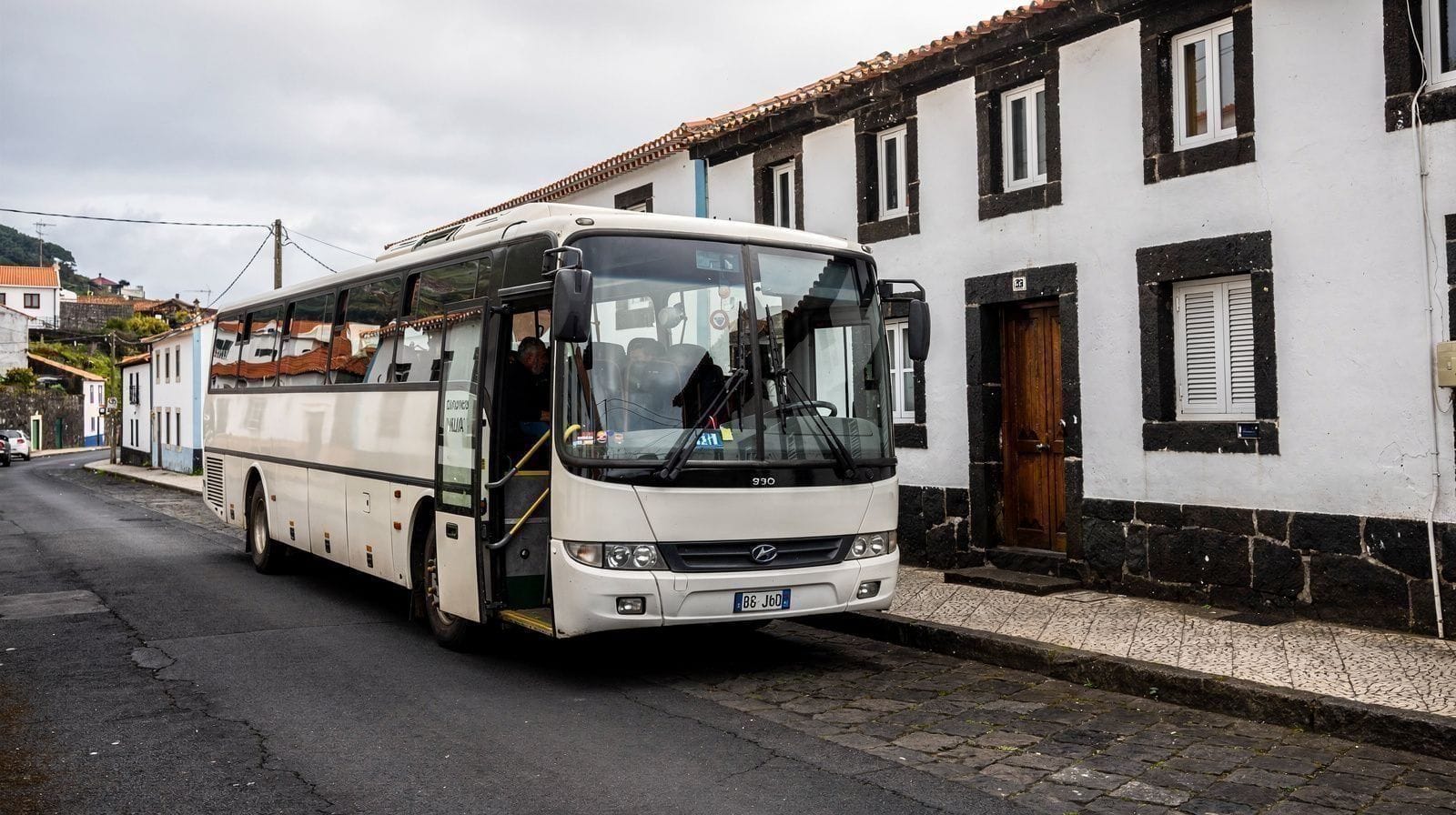 Guia dos Autocarros em São Miguel: Para Que Servem Realmente