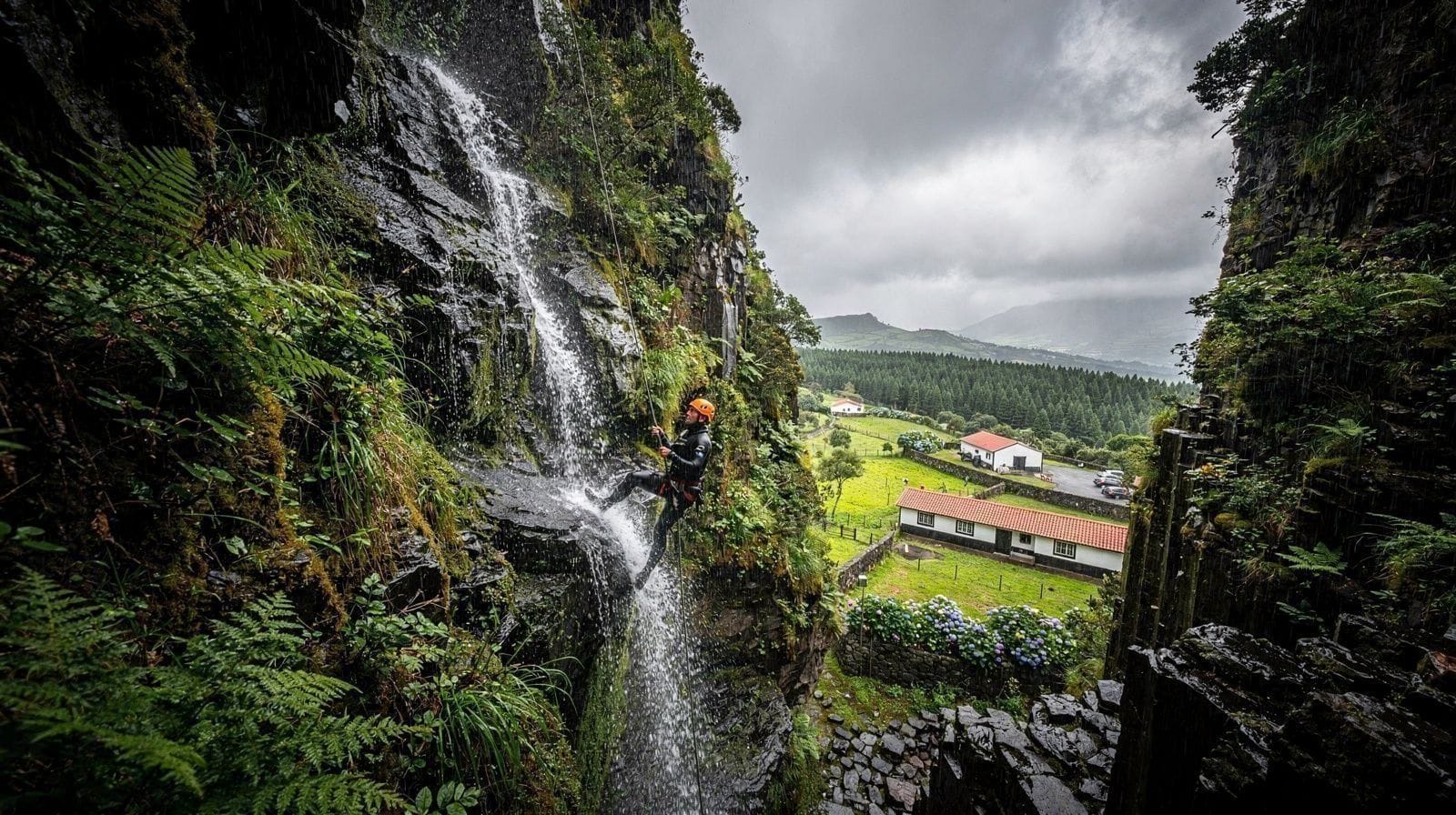 Como é Realmente o Canyoning em São Miguel