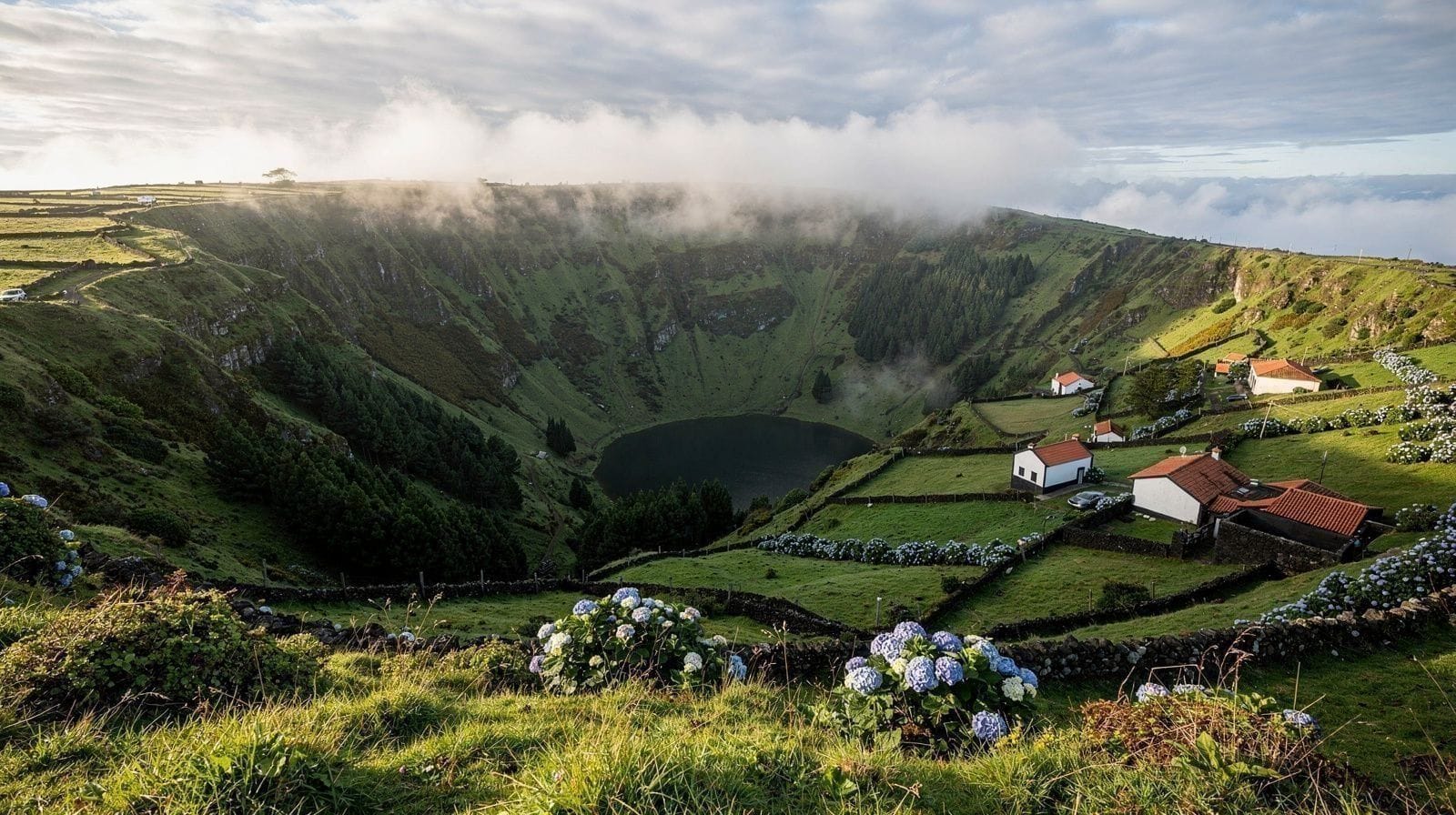 A História Vulcânica de São Miguel: de Furnas a Ferraria