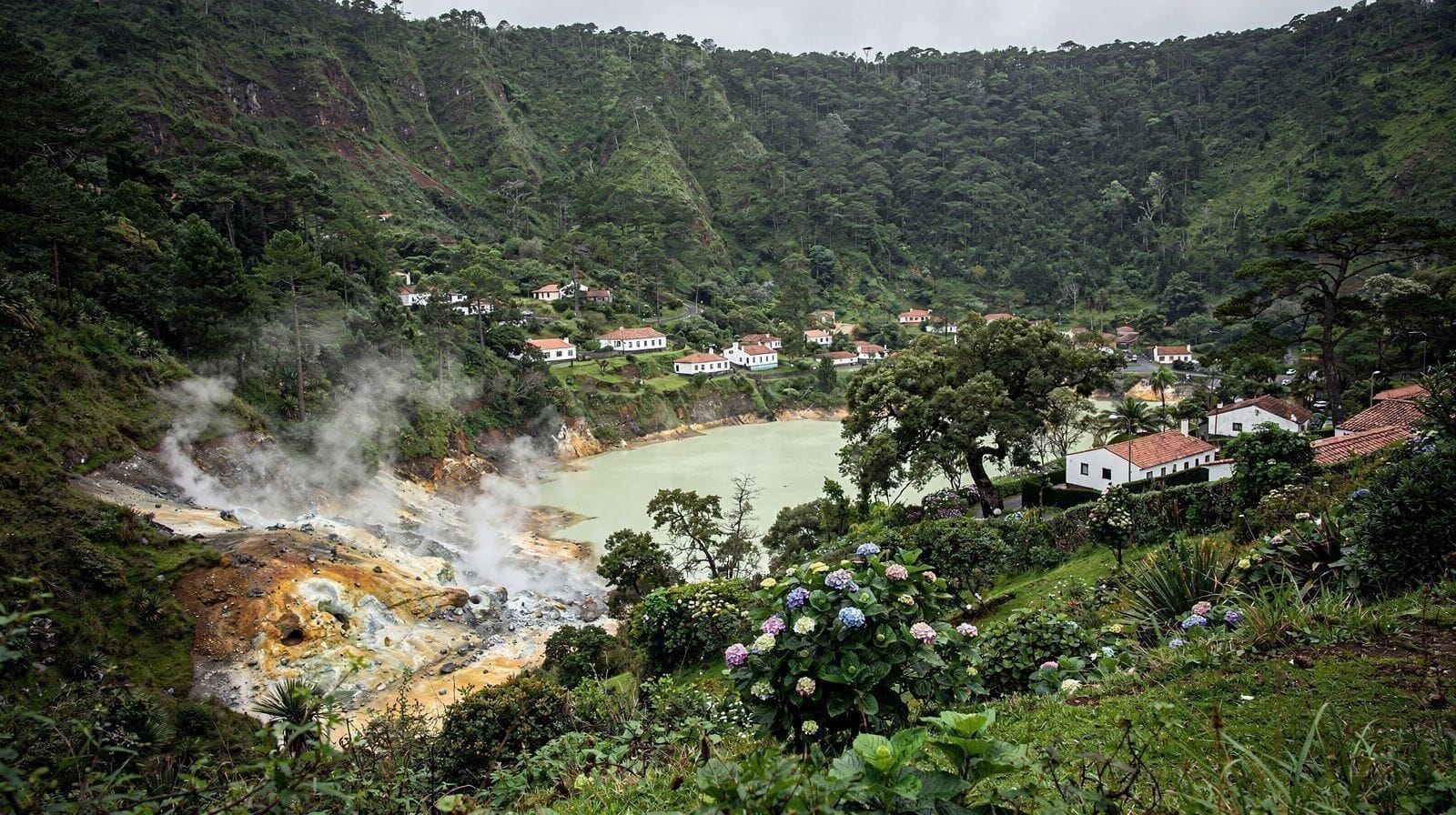 Furnas na jeden dzień: cozido, caldeiras i Terra Nostra